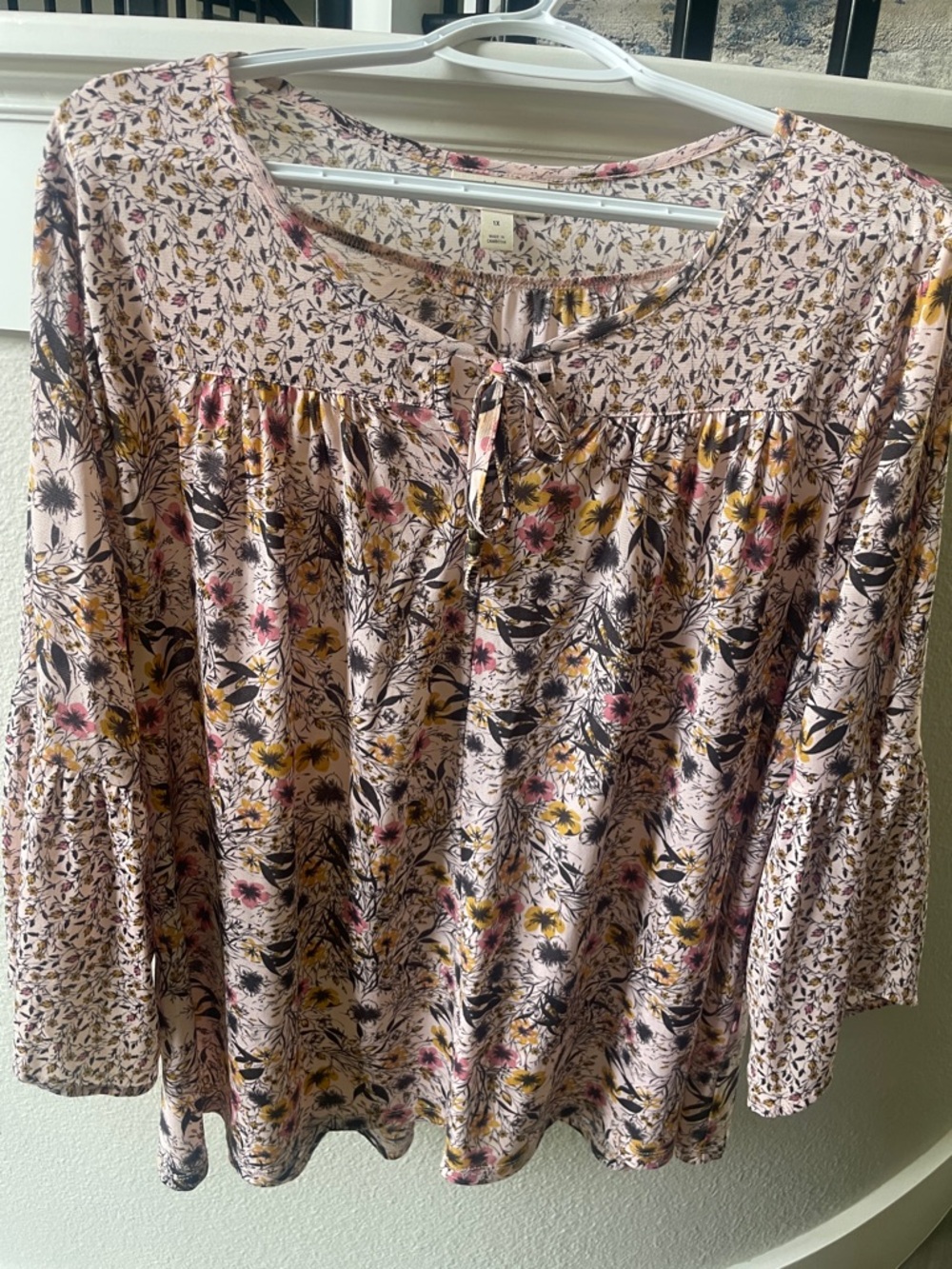 Floral Tie-Neck Women's Blouse - Pink